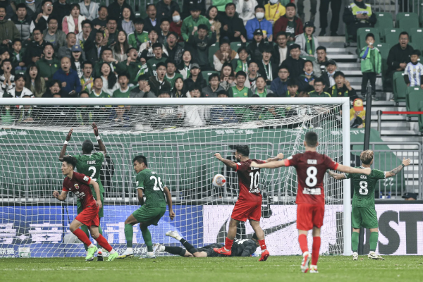 武磊再創(chuàng  )輝煌連續進(jìn)球領(lǐng)銜上海海港豪取勝利