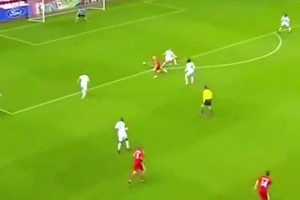 托雷斯的連停帶過(guò)已驚為天人，沒(méi)想到圣卡西降臨人間