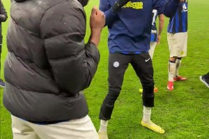 國米：后衛學(xué)點(diǎn)防身術(shù)怎么了